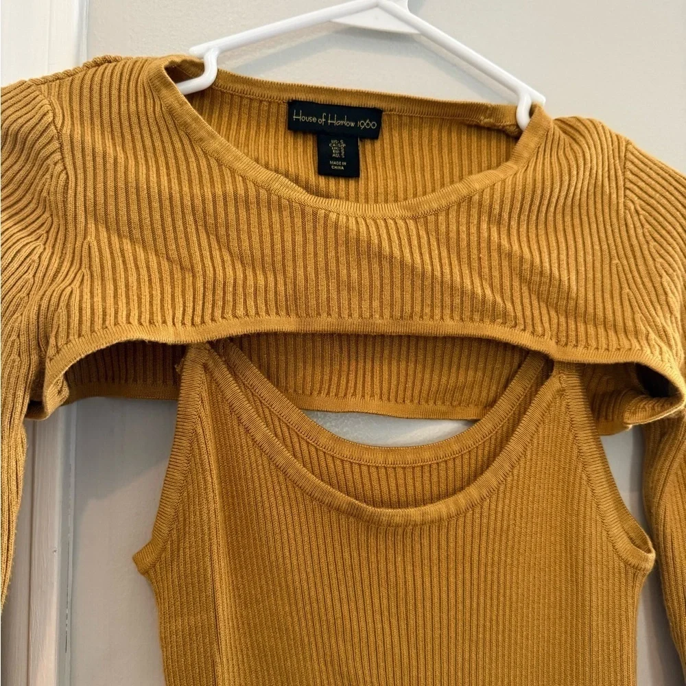 House Of Harlow Ribbed Knit Body Con Dress with Shaw Gold Mustard Size Small
